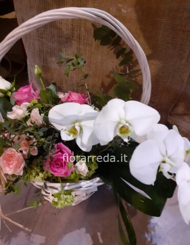 Composizione Cesto con Fiori Recisi