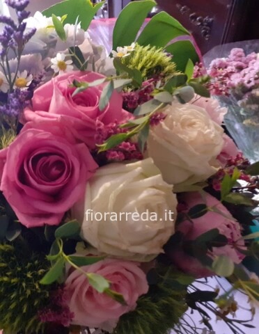 Bouquet misto con Rose e Ortensie
